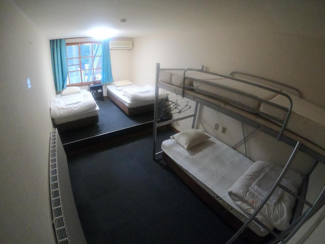 Monkey Rider Hotel Hakuba Exterior photo
